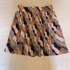 Like New!! Banana Republic Geometric Pleated Mod Mini Skirt. Petite 4